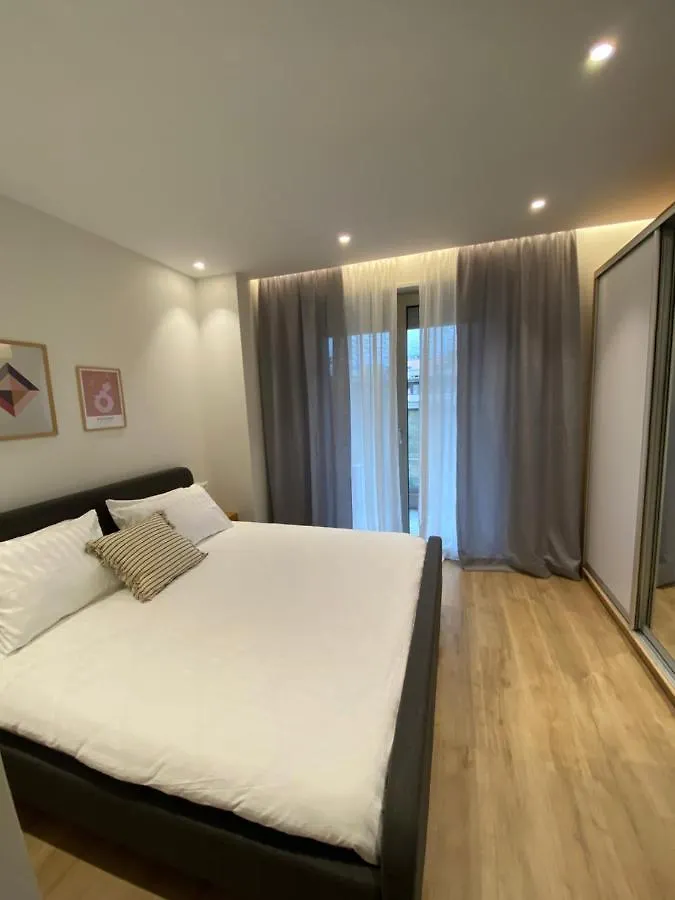 Green Leaf Apartment Tirana